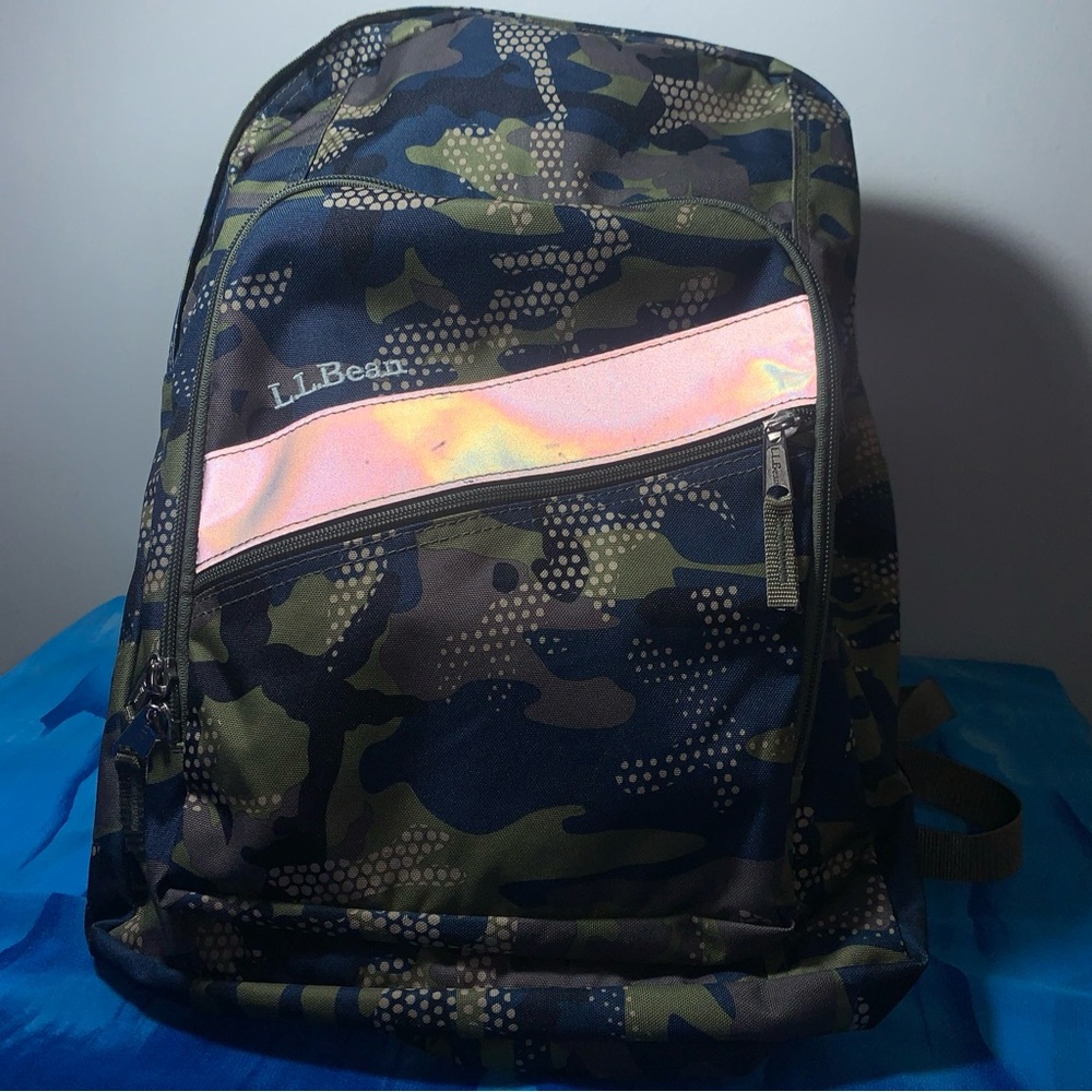 LL Bean Backpack Green Camo 4 Sections Waist Buckle Good Condition